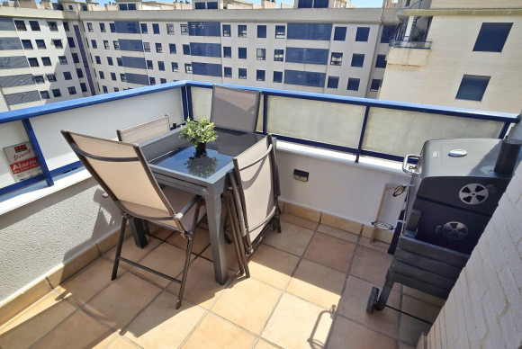Herverkoop - Appartement  - Alicante - Pau II