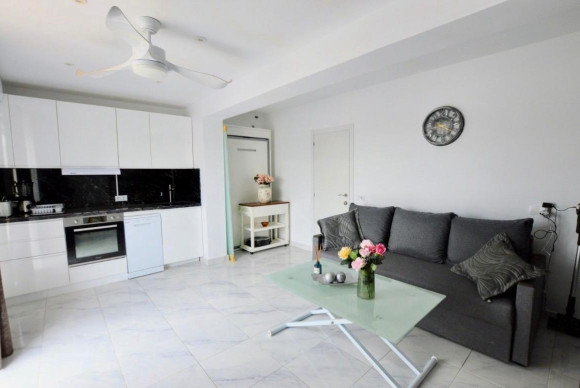 Reventa - Villa - San Miguel de Salinas - Urbanizacion blue lagoon