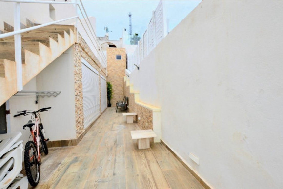 Reventa - Villa - San Miguel de Salinas - Urbanizacion blue lagoon