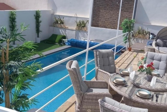 Reventa - Villa - San Miguel de Salinas - Urbanizacion blue lagoon