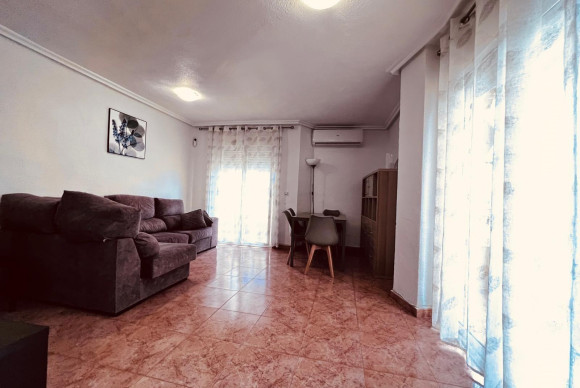 Herverkoop - Appartement  - Torrevieja - Estacion de autobuses