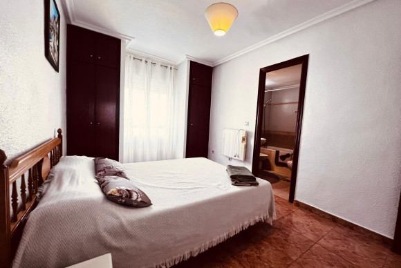 Herverkoop - Appartement  - Torrevieja - Estacion de autobuses