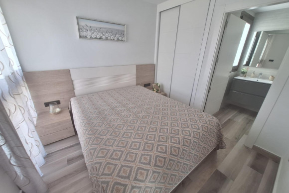 Lange Termijn Verhuur - Villa - Torrevieja - Los Balcones