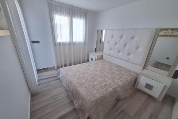 Lange Termijn Verhuur - Villa - Torrevieja - Los Balcones