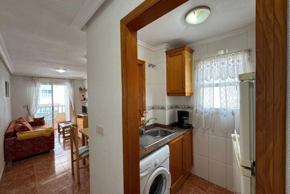 Herverkoop - Appartement  - Torrevieja - Estacion de autobuses