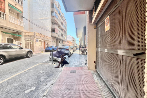 Herverkoop - Garage - Torrevieja - Centro