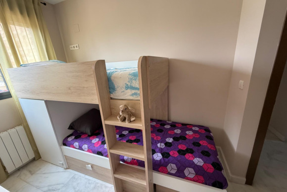 Alquiler a largo plazo - Apartamento / piso - Alicante - Vistahermosa