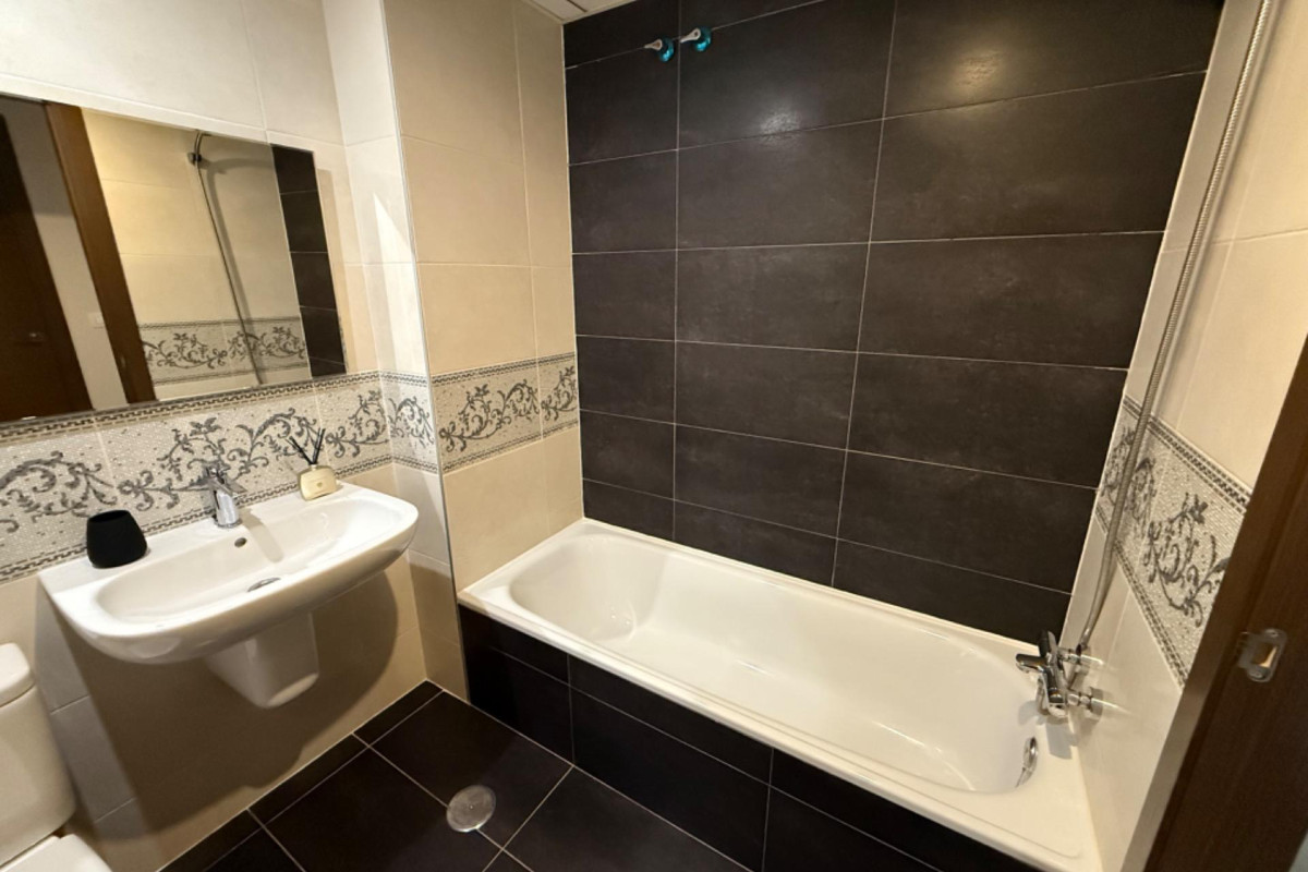 Alquiler a largo plazo - Apartamento / piso - Alicante - Vistahermosa