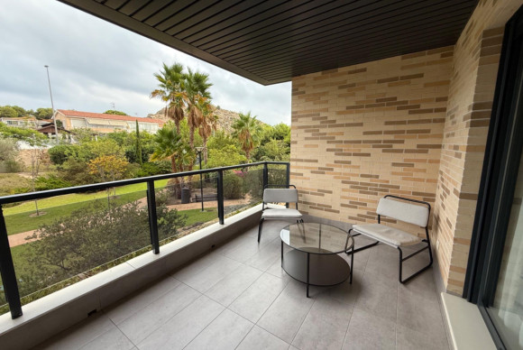 Alquiler a largo plazo - Apartamento / piso - Alicante - Vistahermosa