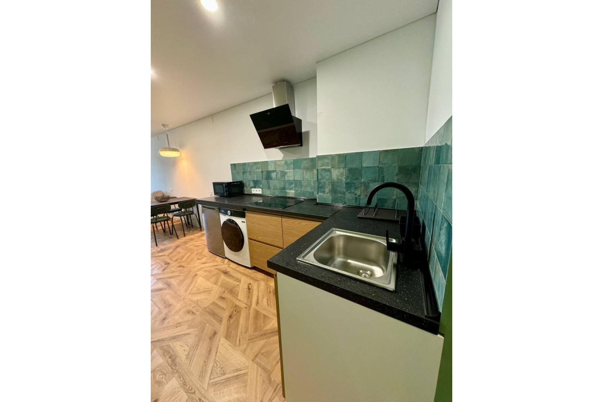 Revente - Commercial Unit - Alicante - Mercado