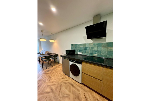 Revente - Commercial Unit - Alicante - Mercado