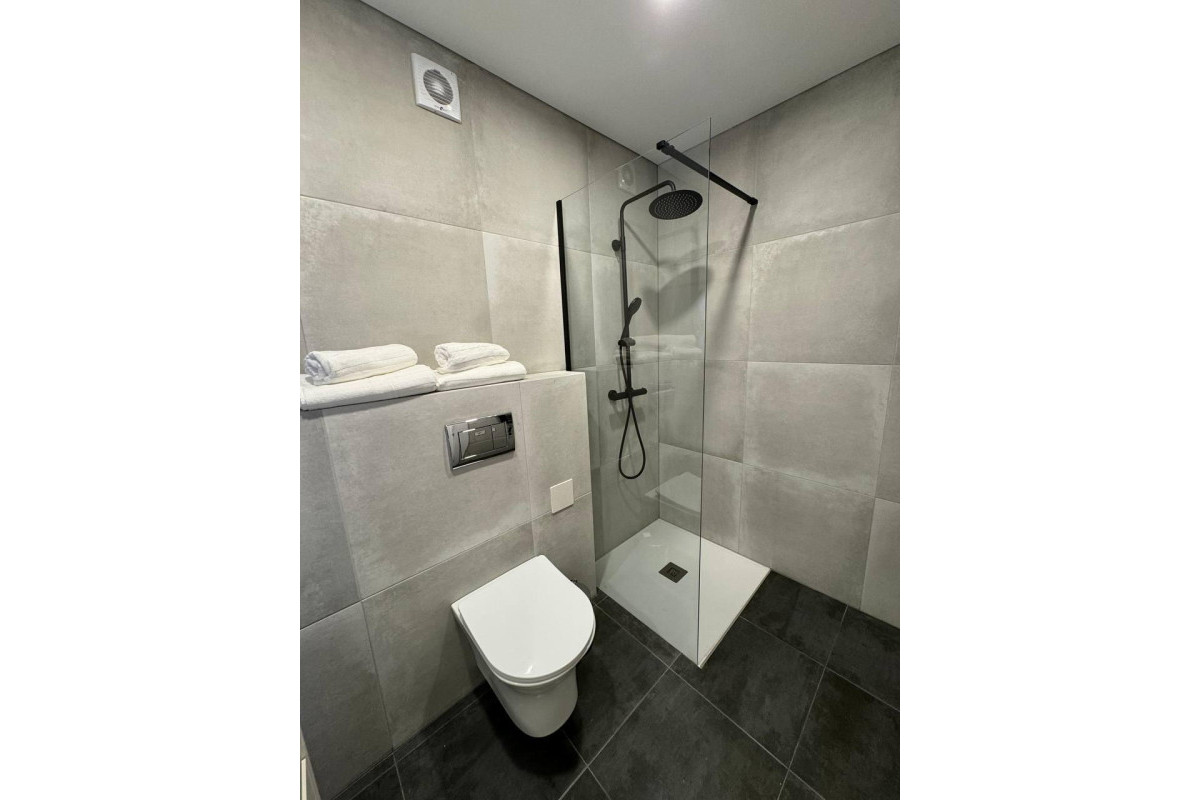 Revente - Commercial Unit - Alicante - Mercado