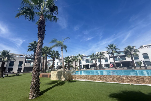 Resale - Apartment  - Guardamar del Segura - El Raso