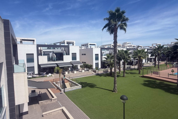 Resale - Apartment  - Guardamar del Segura - El Raso