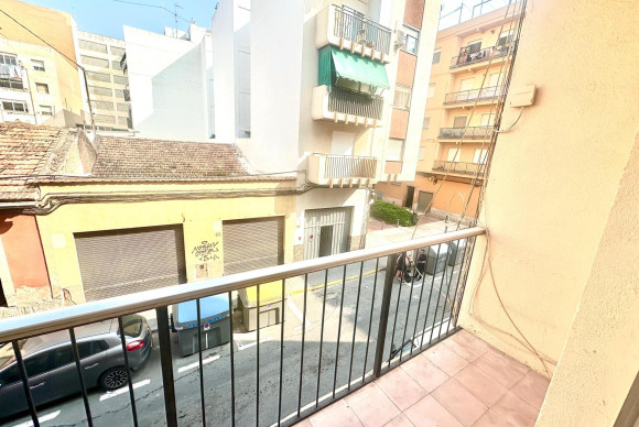 Reventa - Apartamento / piso - Alicante - Los ángeles