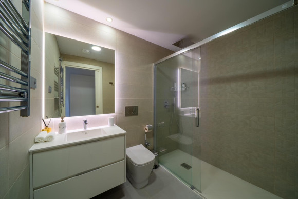 Alquiler a largo plazo - Apartamento / piso - Benidorm - Via Parque