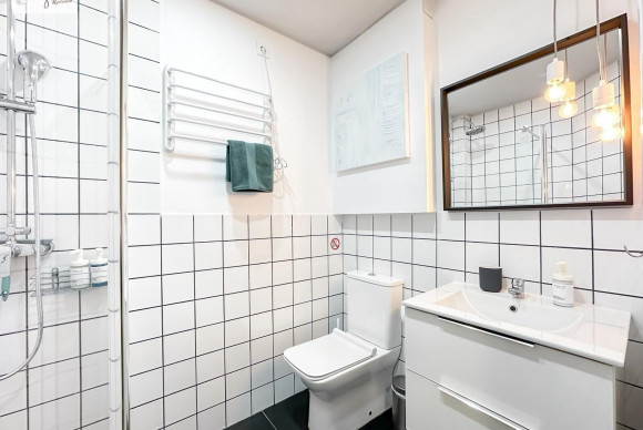 Reventa - Apartamento / piso - Valencia - Campanar