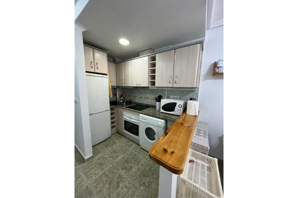 Herverkoop - Appartement  - Torrevieja - Estacion de autobuses