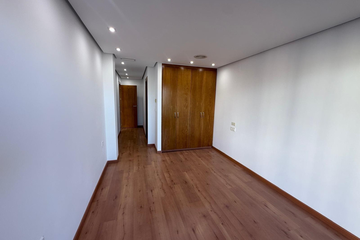 Herverkoop - Appartement  - Torrevieja - Puerto Deportivo