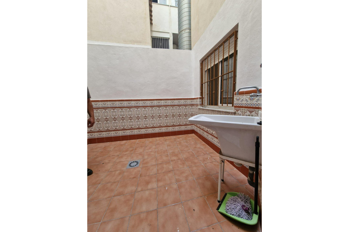 Reventa - Apartamento / piso - Torrevieja - Estacion de autobuses