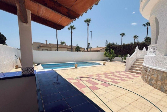 Revente - Villa - Ciudad Quesada