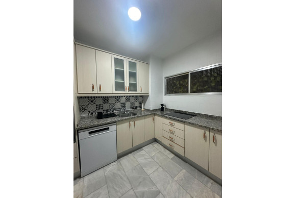 Herverkoop - Appartement  - Alicante - La Albufereta