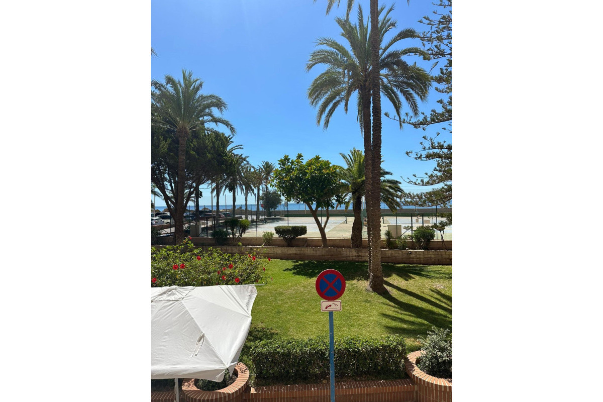 Herverkoop - Appartement  - Alicante - La Albufereta