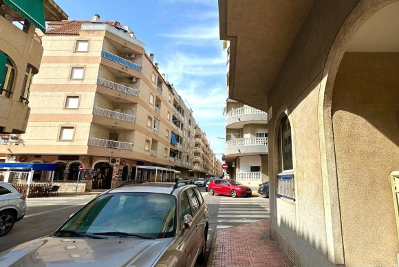 Reventa - Apartamento / piso - Torrevieja - Acequion