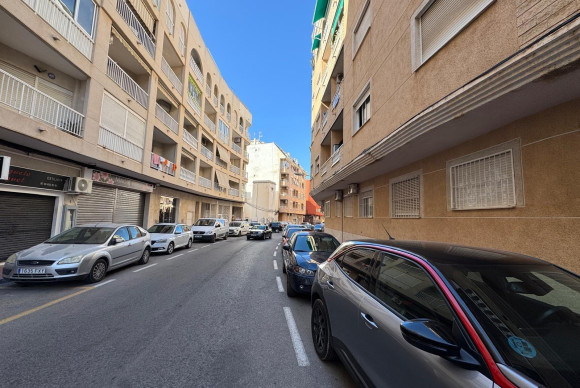 Herverkoop - Appartement  - Torrevieja - Playa de los Locos