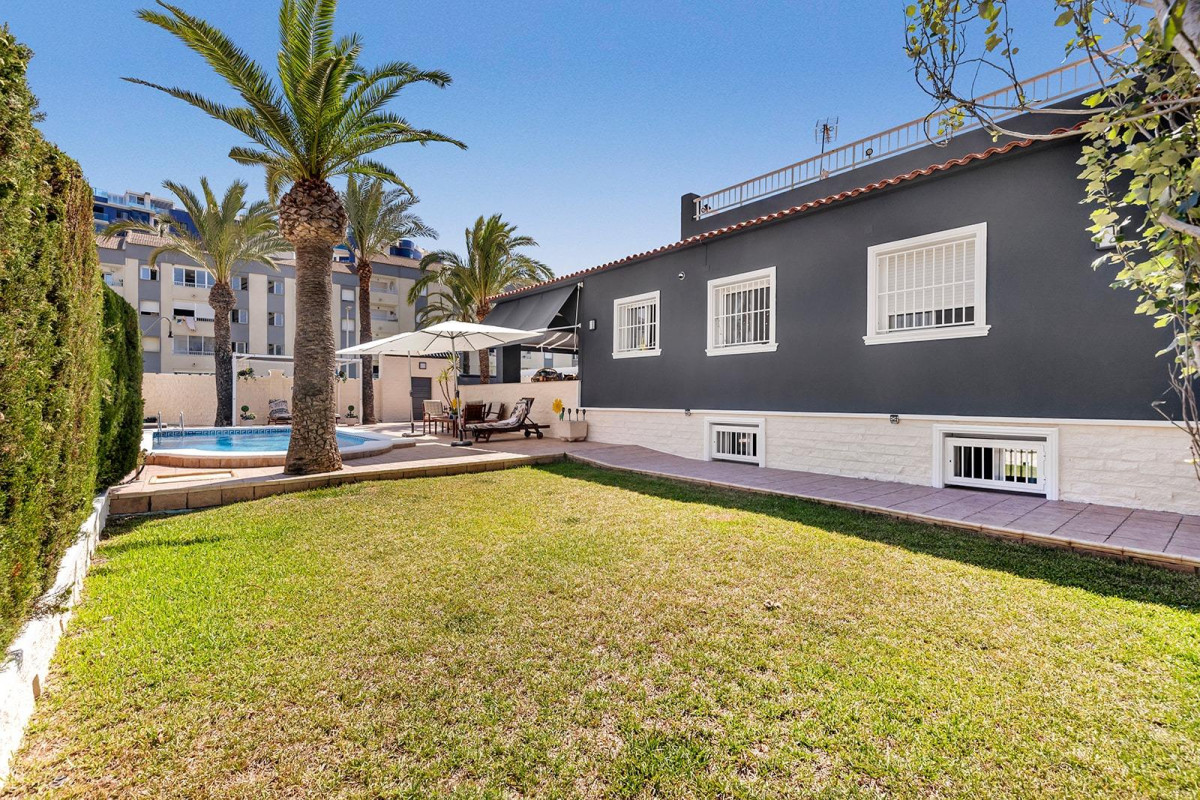 Reventa - Villa - Torrevieja - Punta prima