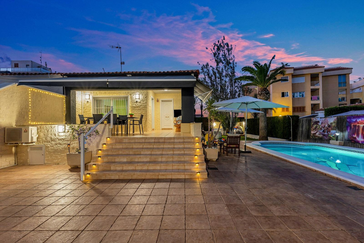 Reventa - Villa - Torrevieja - Punta prima