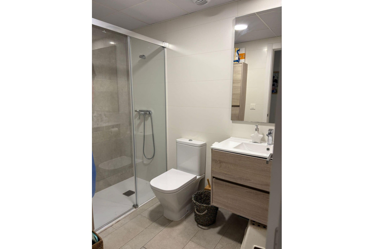 Reventa - Apartamento / piso - Alicante - Pau V