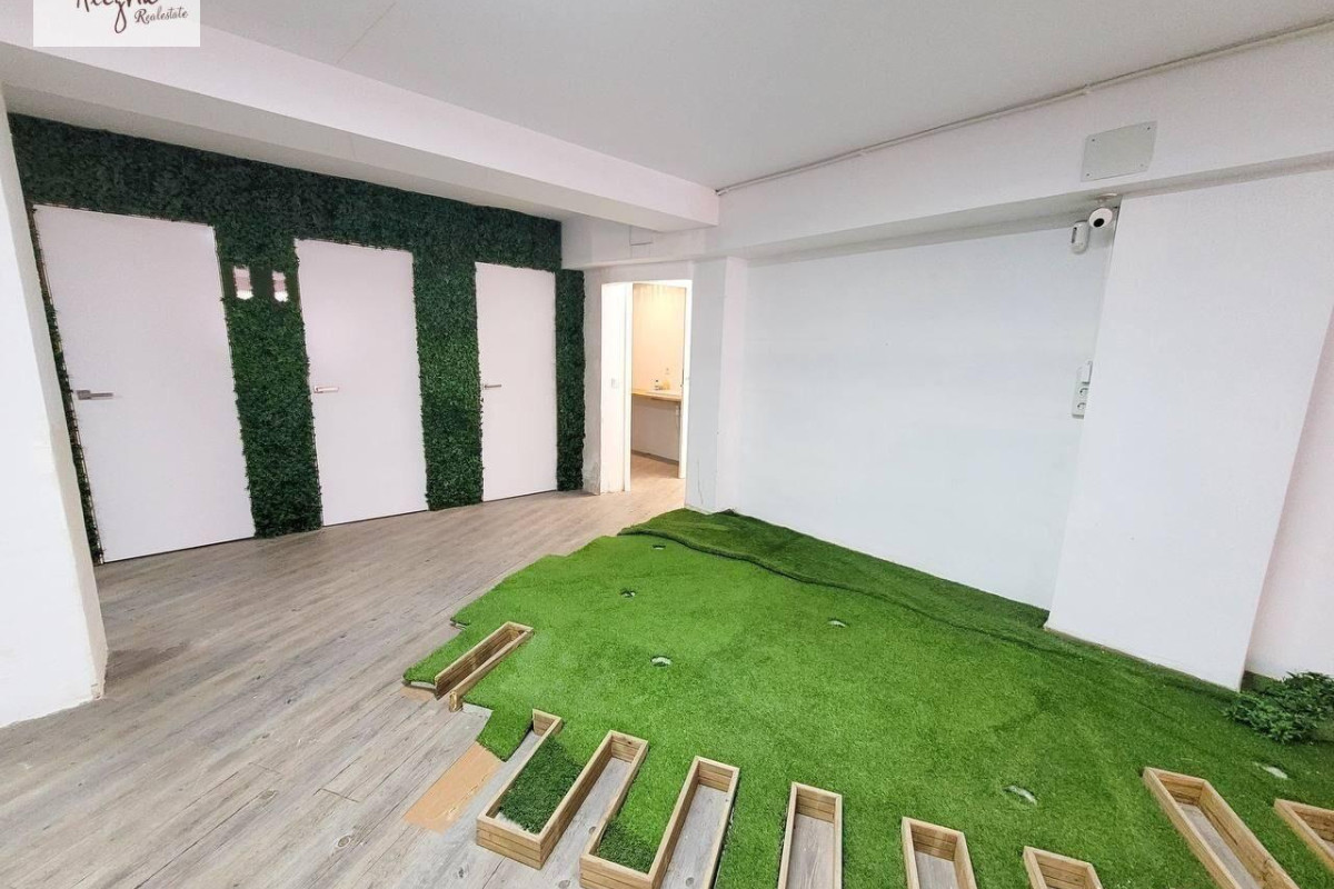 Reventa - Local Comercial - Valencia - Benicalap