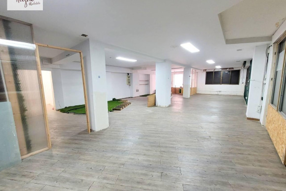 Reventa - Local Comercial - Valencia - Benicalap