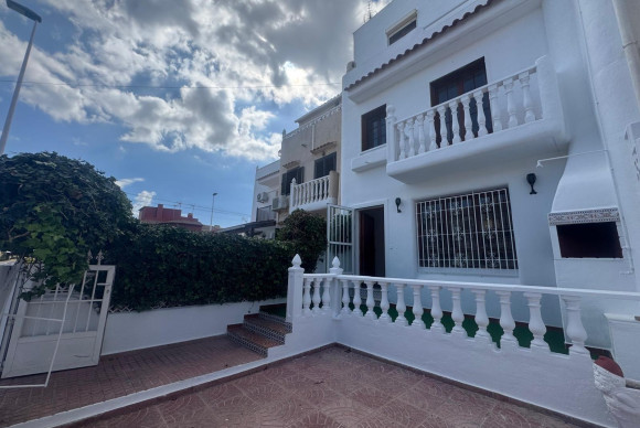 Revente - Maison de ville - Torrevieja - Los Frutales