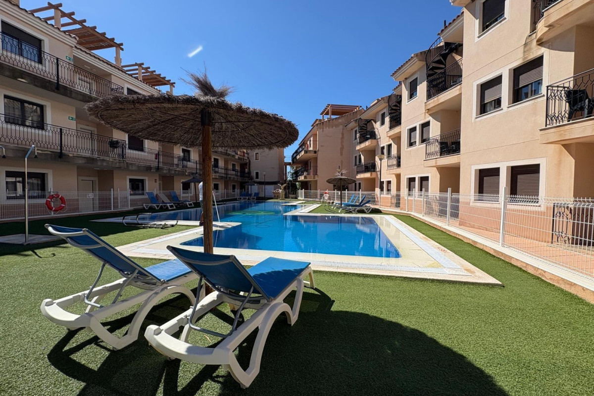 Reventa - Apartamento / piso - Aguilas - Collados