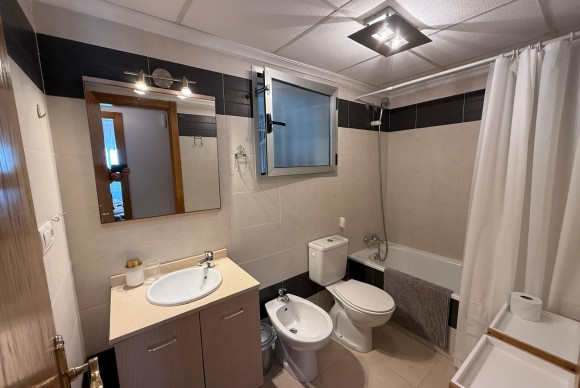 Reventa - Apartamento / piso - Torrevieja - Punta prima