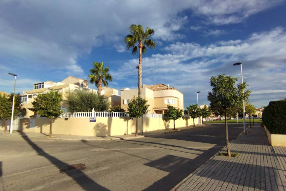 Revente - House - Torrevieja - La Siesta - El Salado - Torreta