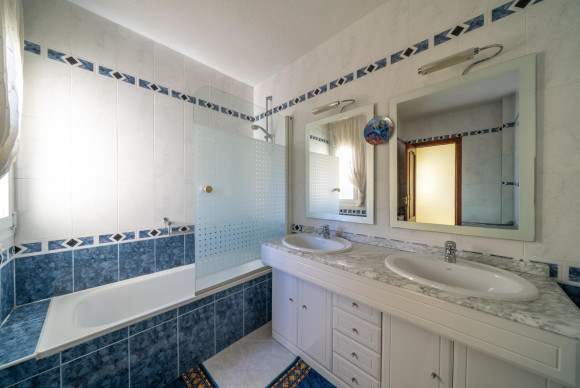 Reventa - House - San Martin de Valdeiglesias - Garnacho