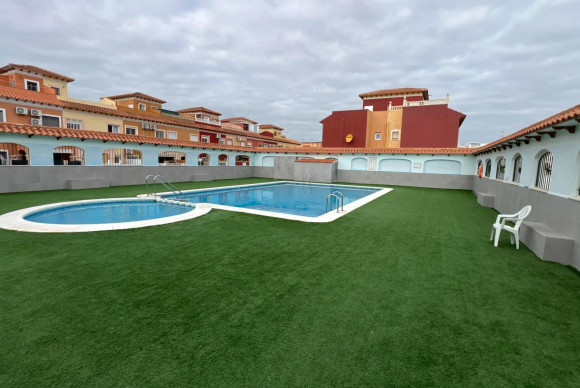 Reventa - Adosado - Torrevieja - Torretas