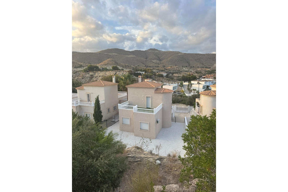 Reventa - House - El Campello - Pueblo Acantilado - Lanuza