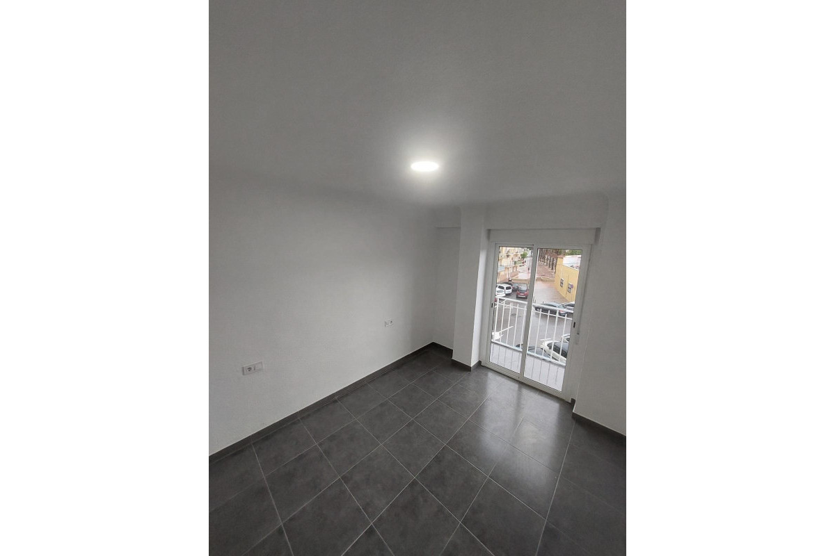 Reventa - Apartamento / piso - Santa Pola - Eroski