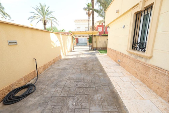 Reventa - House - Cabo Roig - Costa blanca