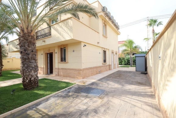 Reventa - House - Cabo Roig - Costa blanca