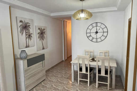 Herverkoop - Appartement  - Torrevieja - Playa del Cura