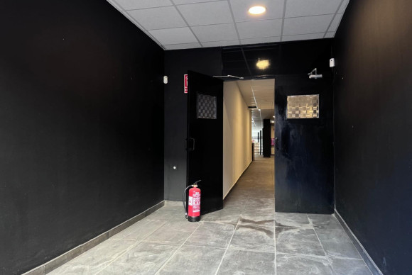 Reventa - Local Comercial - Torrevieja - Playa del Cura