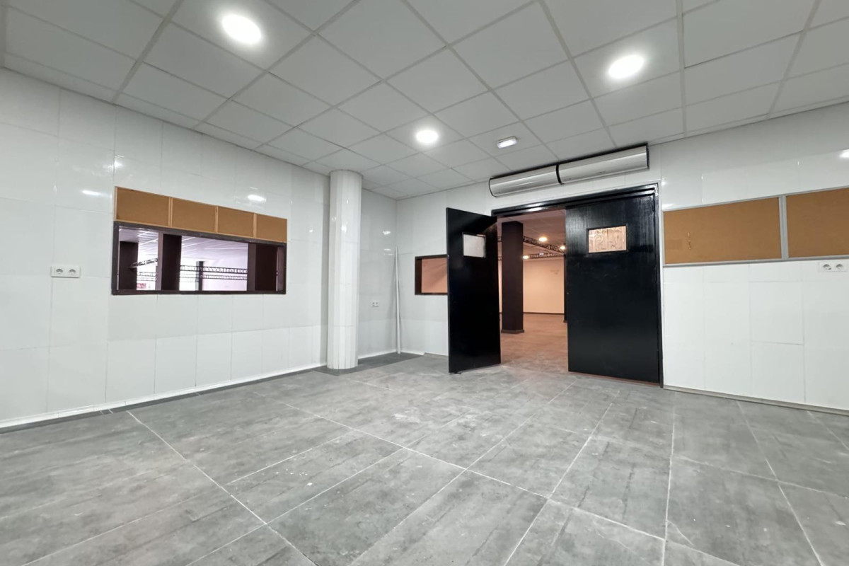 Reventa - Local Comercial - Torrevieja - Playa del Cura