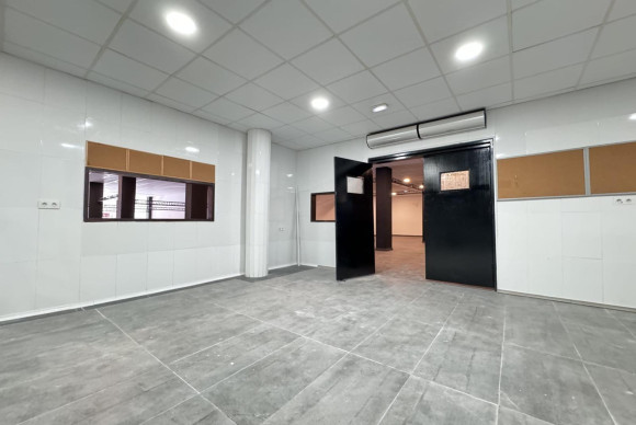 Reventa - Local Comercial - Torrevieja - Playa del Cura