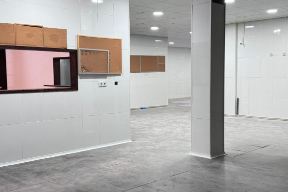 Reventa - Local Comercial - Torrevieja - Playa del Cura