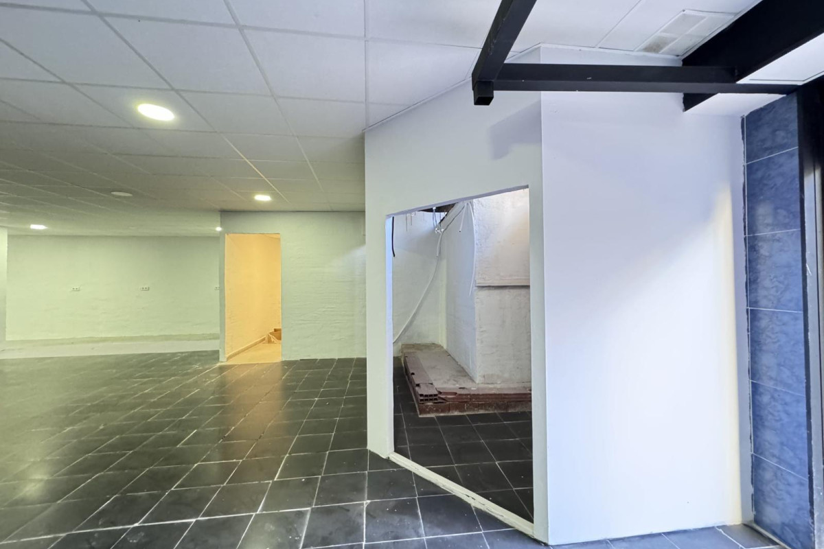 Reventa - Local Comercial - Torrevieja - Playa del Cura